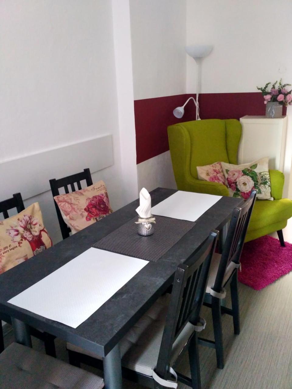Apartman 4U Centrum + Free Parking Apartment Olomouc Bagian luar foto
