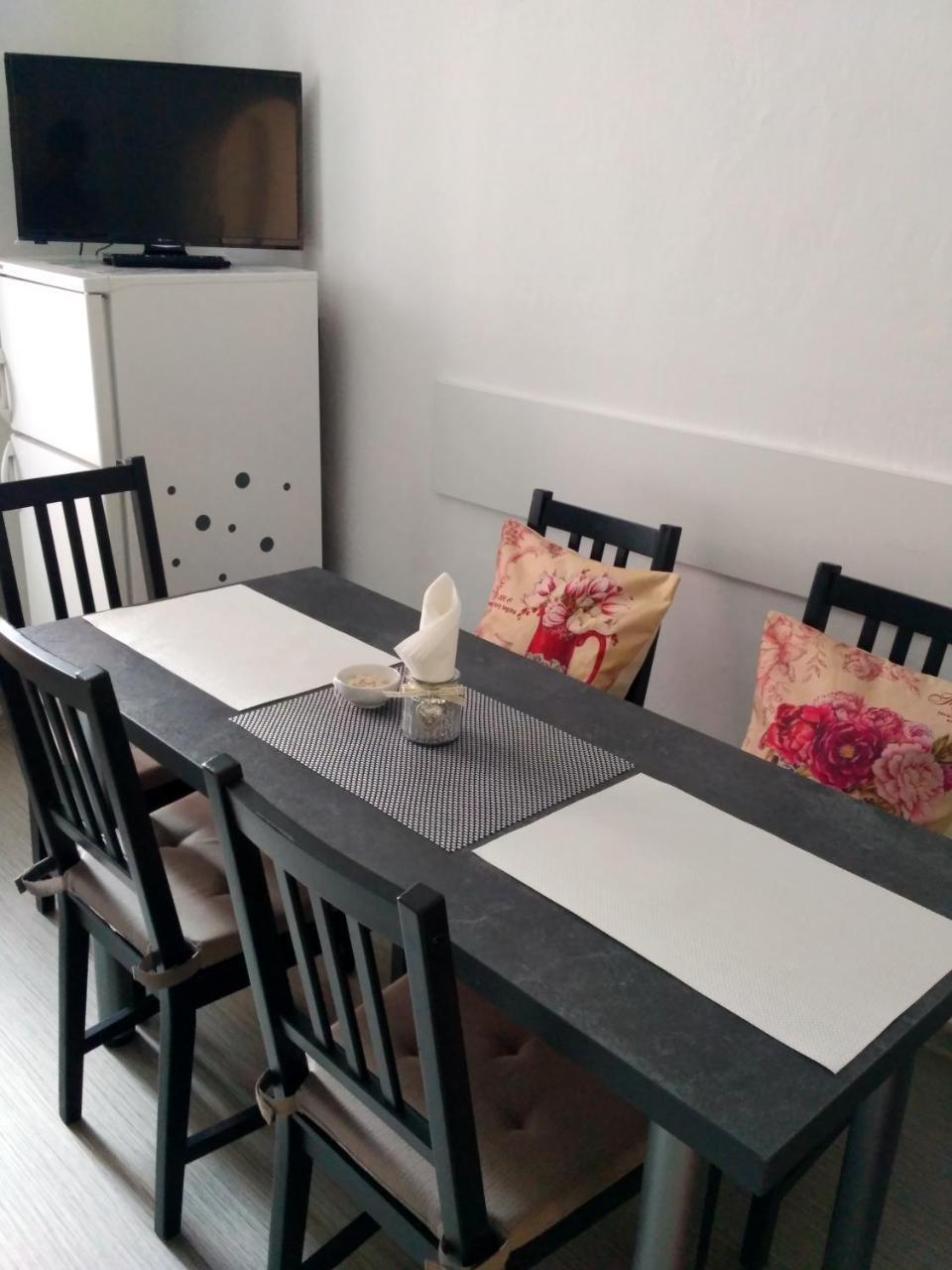 Apartman 4U Centrum + Free Parking Apartment Olomouc Bagian luar foto